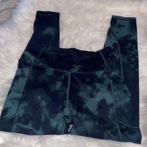 VICTORIAS SECRET LEGGINGS